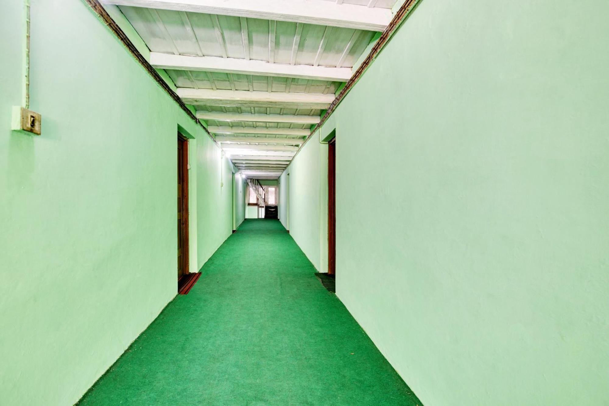 Hotel O Chaman Manāli Kültér fotó