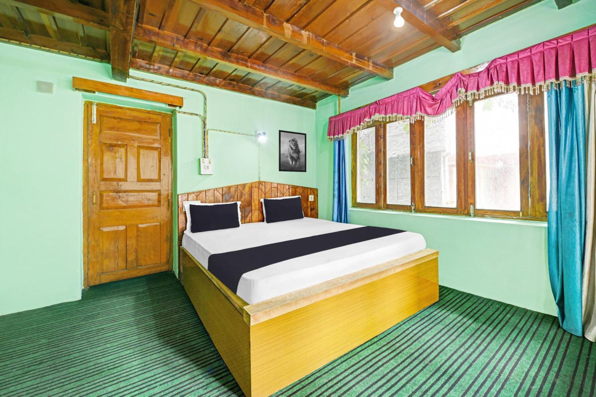 Hotel O Chaman Manāli Kültér fotó