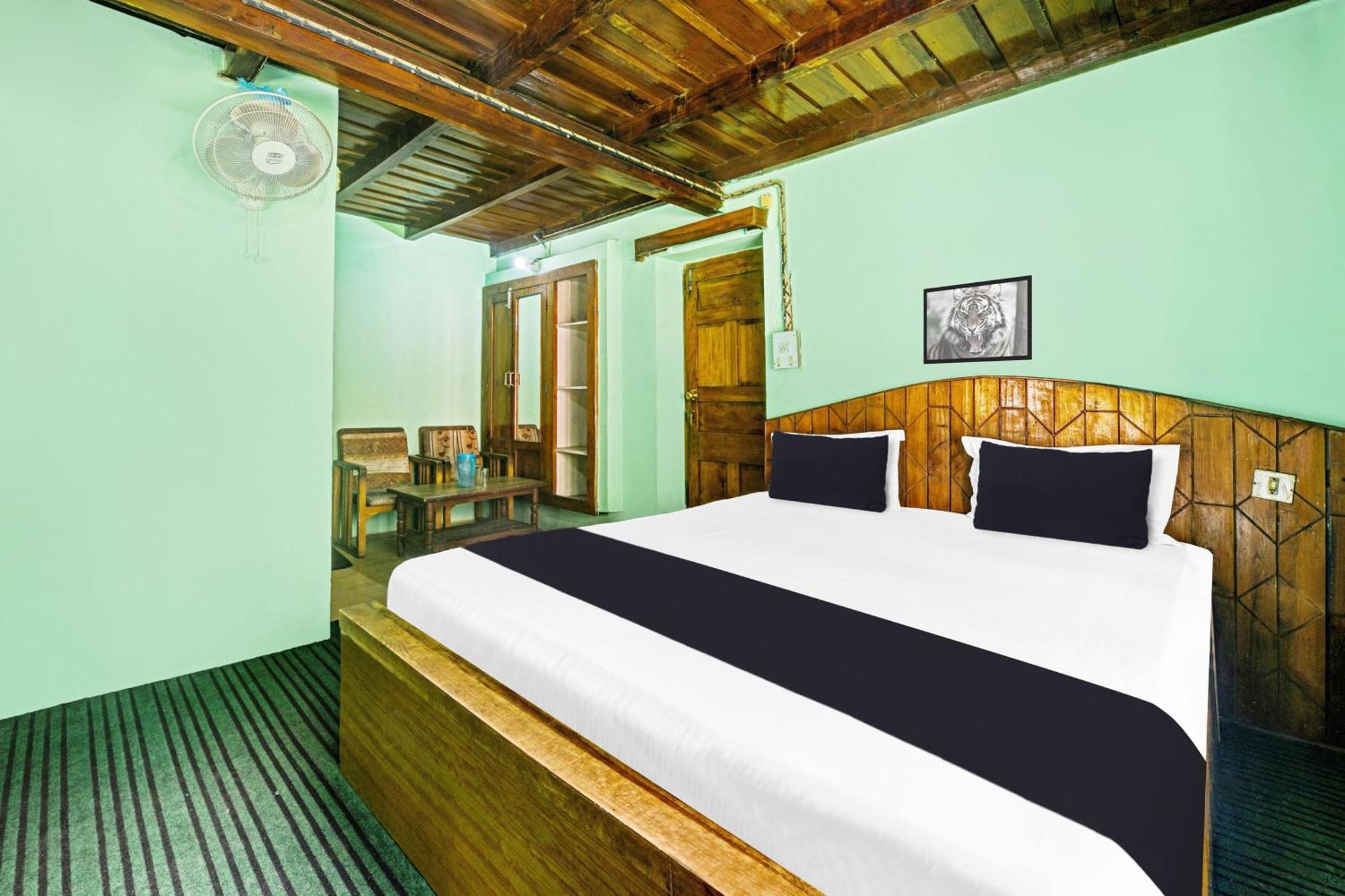 Hotel O Chaman Manāli Kültér fotó